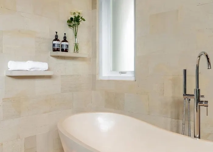 Aresty 3 Bedroom Apartahotel *