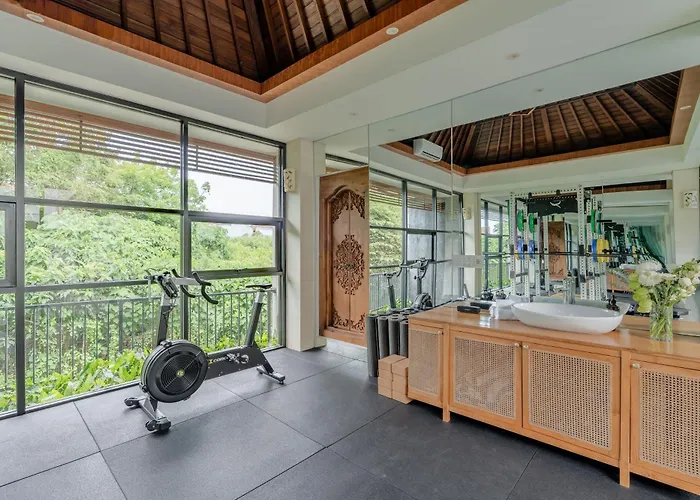 Aresty 3 Bedroom Apartahotel Canggu