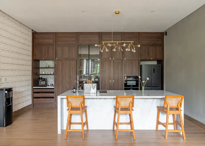 Aresty 3 Bedroom