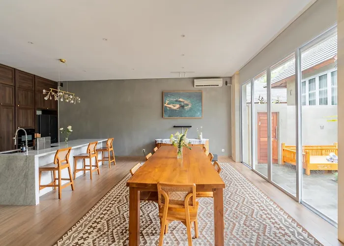 Aresty 3 Bedroom Apartahotel Canggu