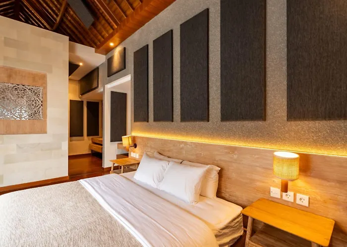 Aresty 3 Bedroom *